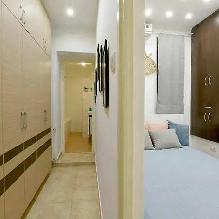 Downtown Island Of Peace By Nw Daire